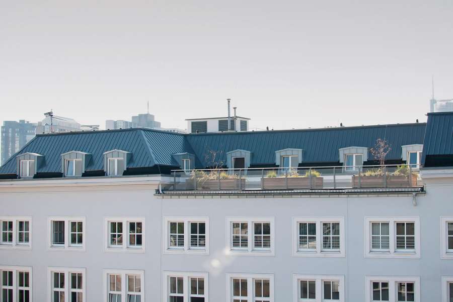 Historisches Gebäude in klassischem Stil, Am Porscheplatz 7, 45127 Essen